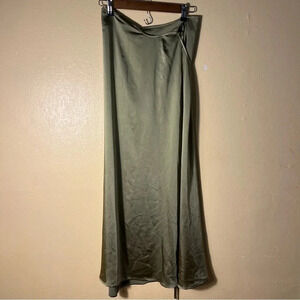 Line & Dot Olive Green Satin Dress. Size: S